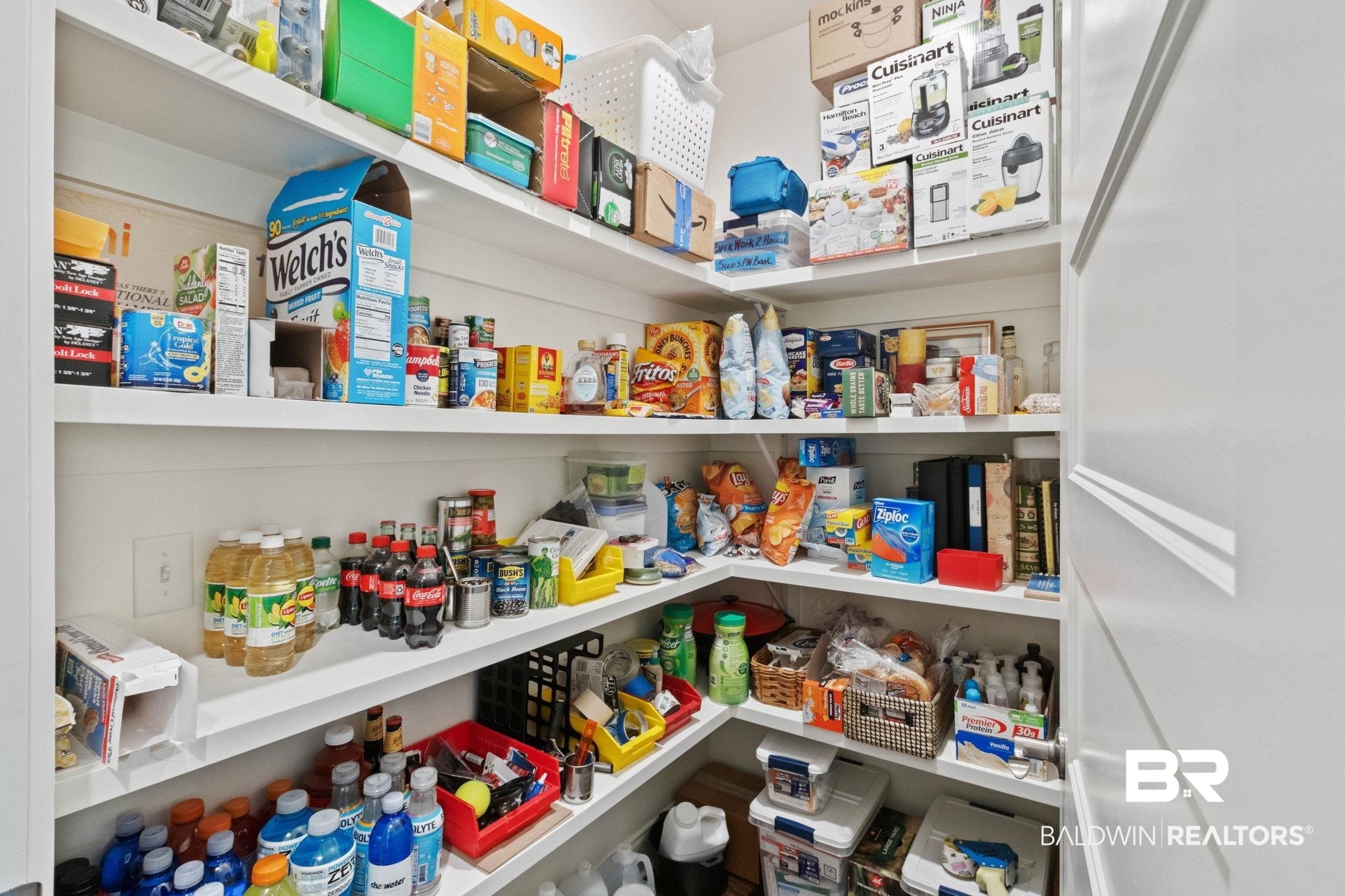 192 Mark Twain Loop Foley, AL 36535 - Photo 14 of 42 View of pantry