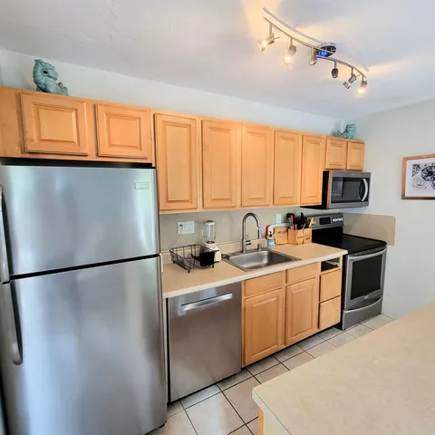 $2,800 | 99 Walaka Street, Unit 14, Kihei, HI 96753