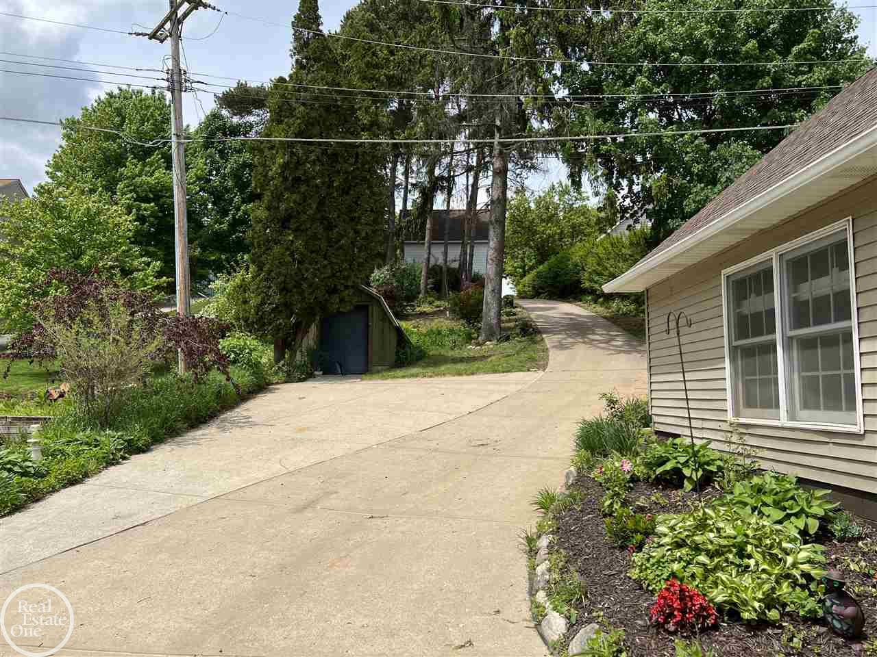 2629 Rubbins Road Howell, MI 48843 - Photo 50 of 63