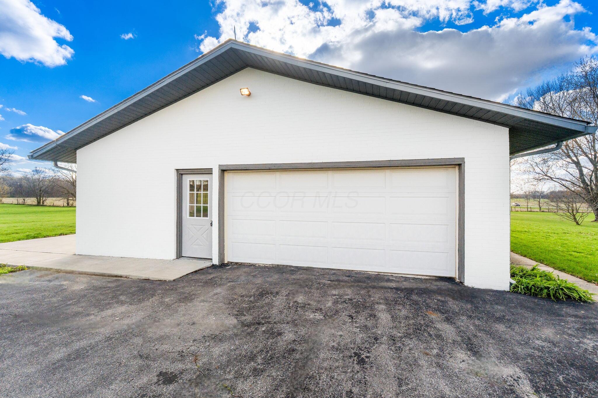4211 State Rte 37 West Delaware, OH 43015 - Photo 8 of 109 4211 St Rt 37 (Exterior)-10 (1)