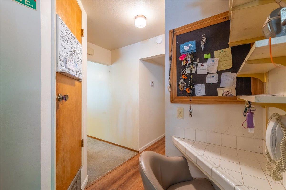 18117 Berta Canyon Road Salinas, CA 93907 - Photo 23 of 56 a view of walk in closet