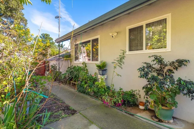 $769,000 | 18117 Berta Canyon Road, Salinas, CA 93907