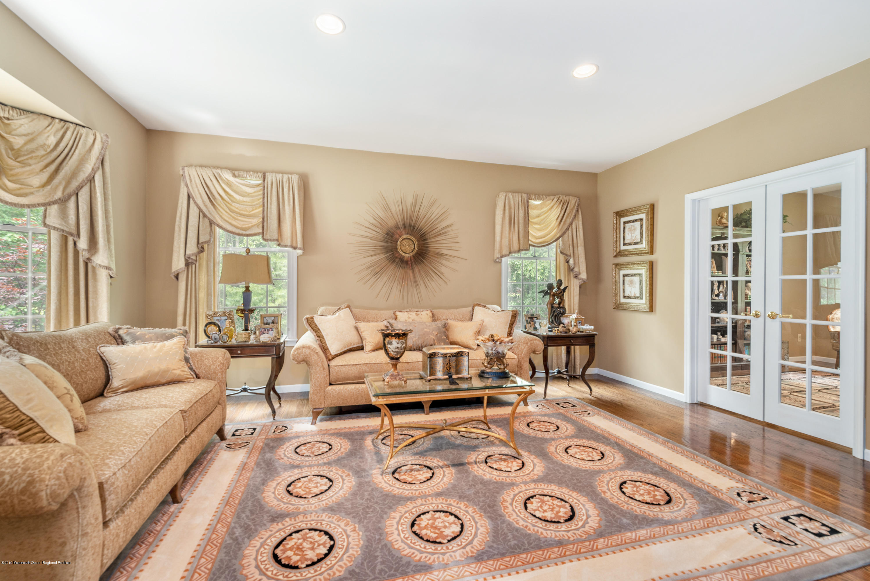 800 Green Valley Road Jackson, NJ 08527 - Photo 19 of 55 Living Room