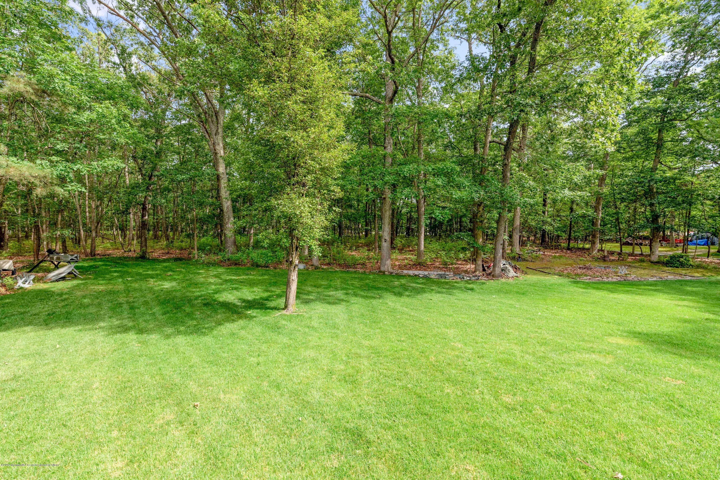 800 Green Valley Road Jackson, NJ 08527 - Photo 29 of 55 Yard4