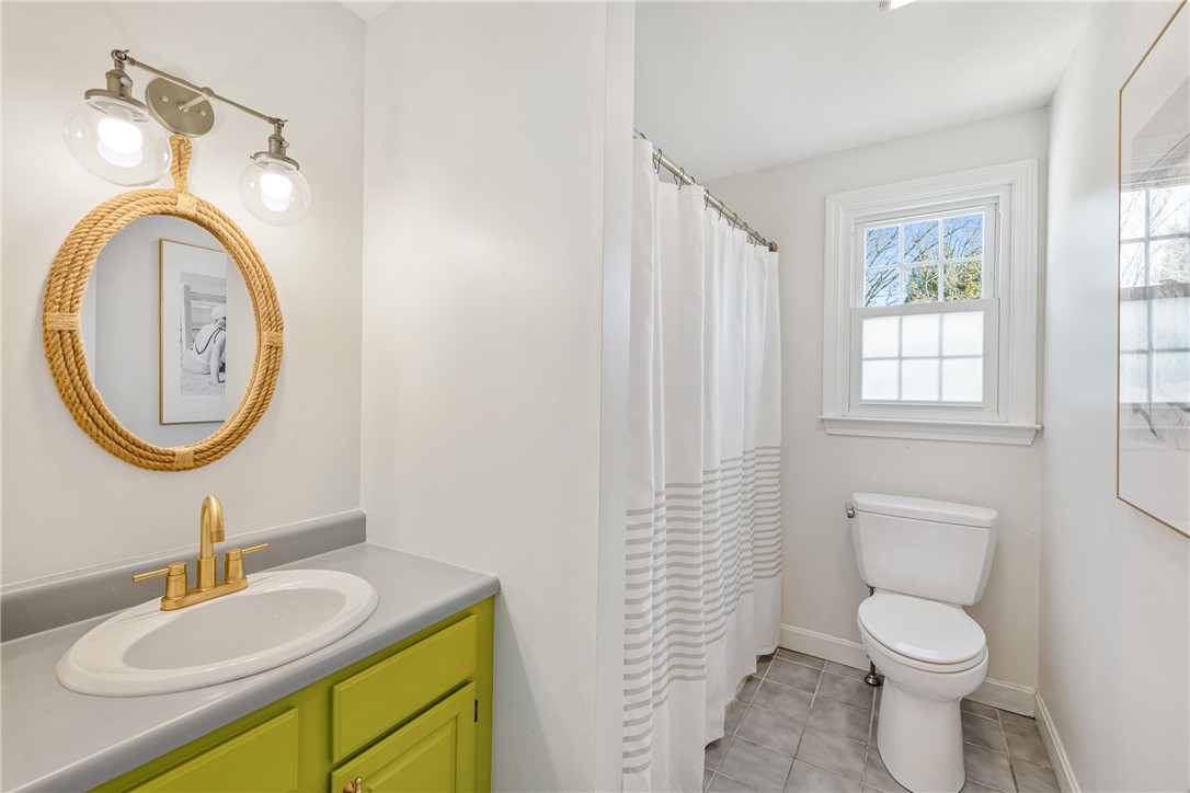 20 Samson Lane Middletown, RI 02842 - Photo 31 of 50