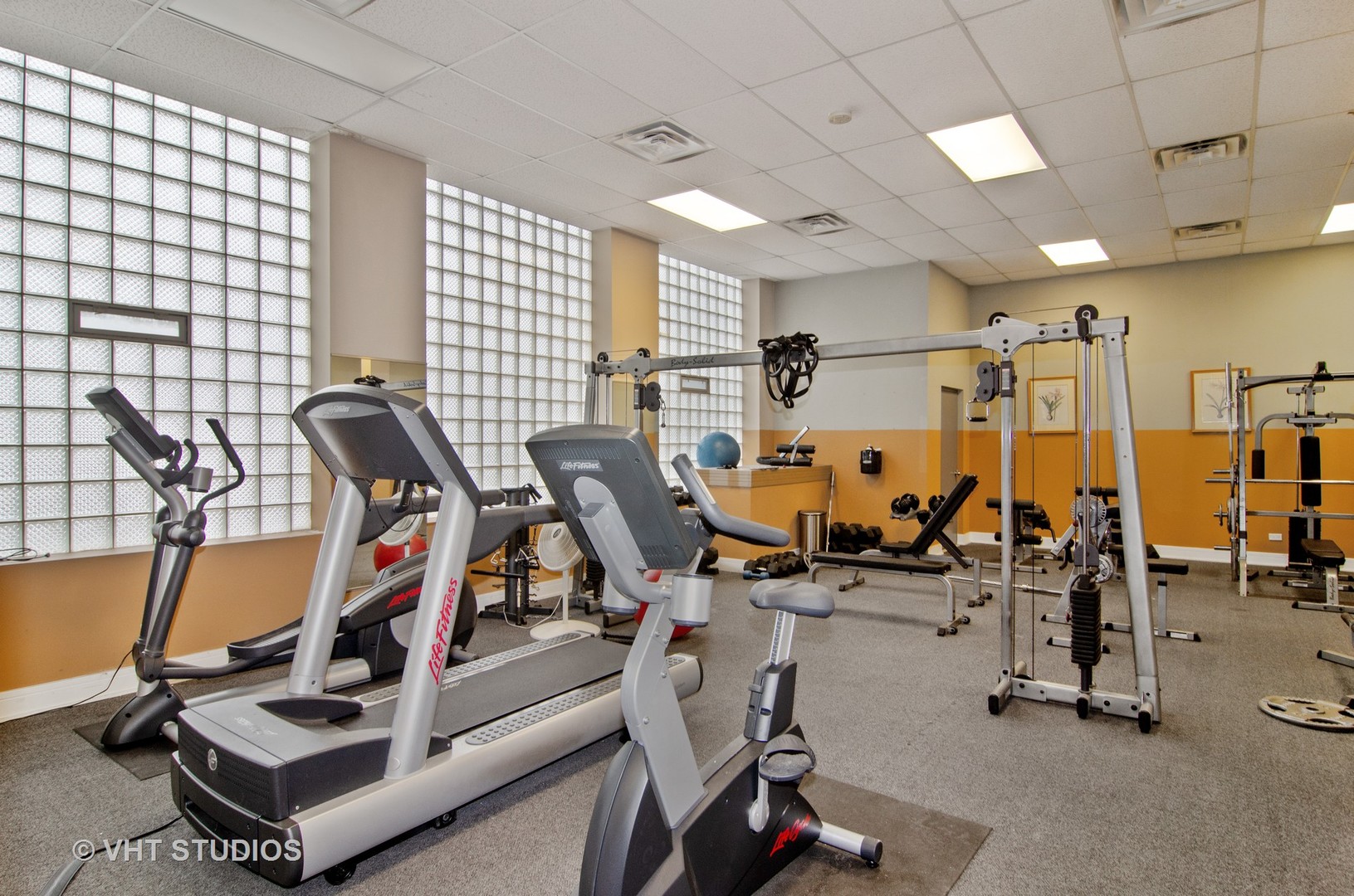 2954 West Irving Park Road, Unit 2B Chicago, IL 60618 - Photo 12 of 15