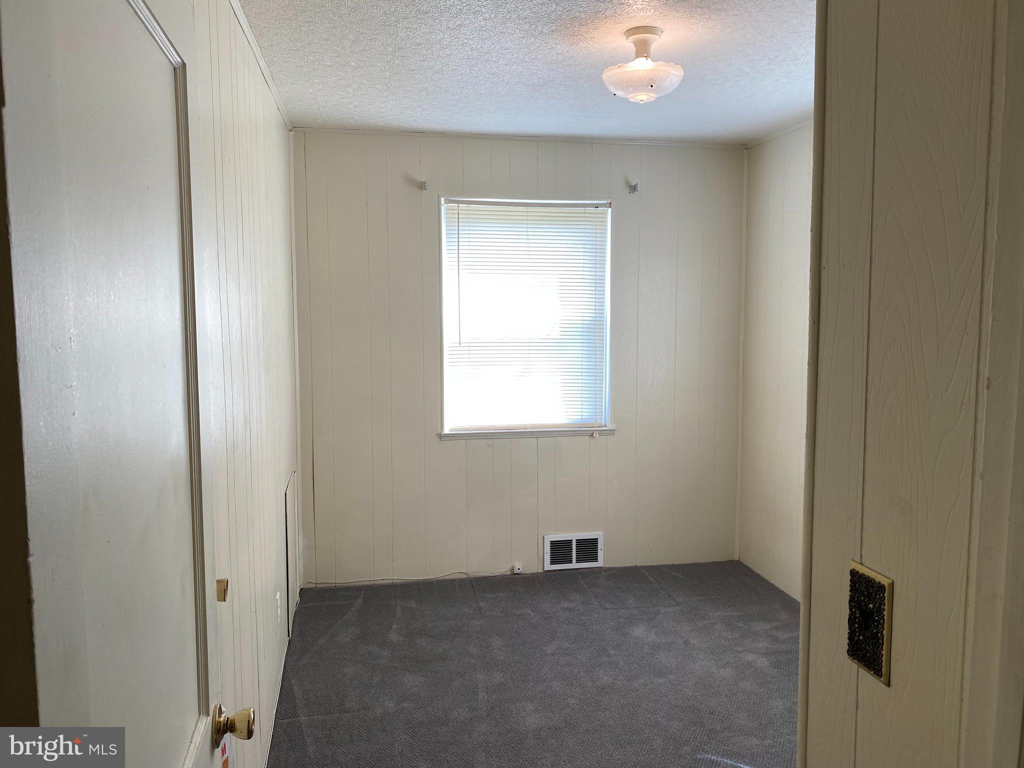 513 St Patrick Road Baltimore, MD 21206 - Photo 17 of 19