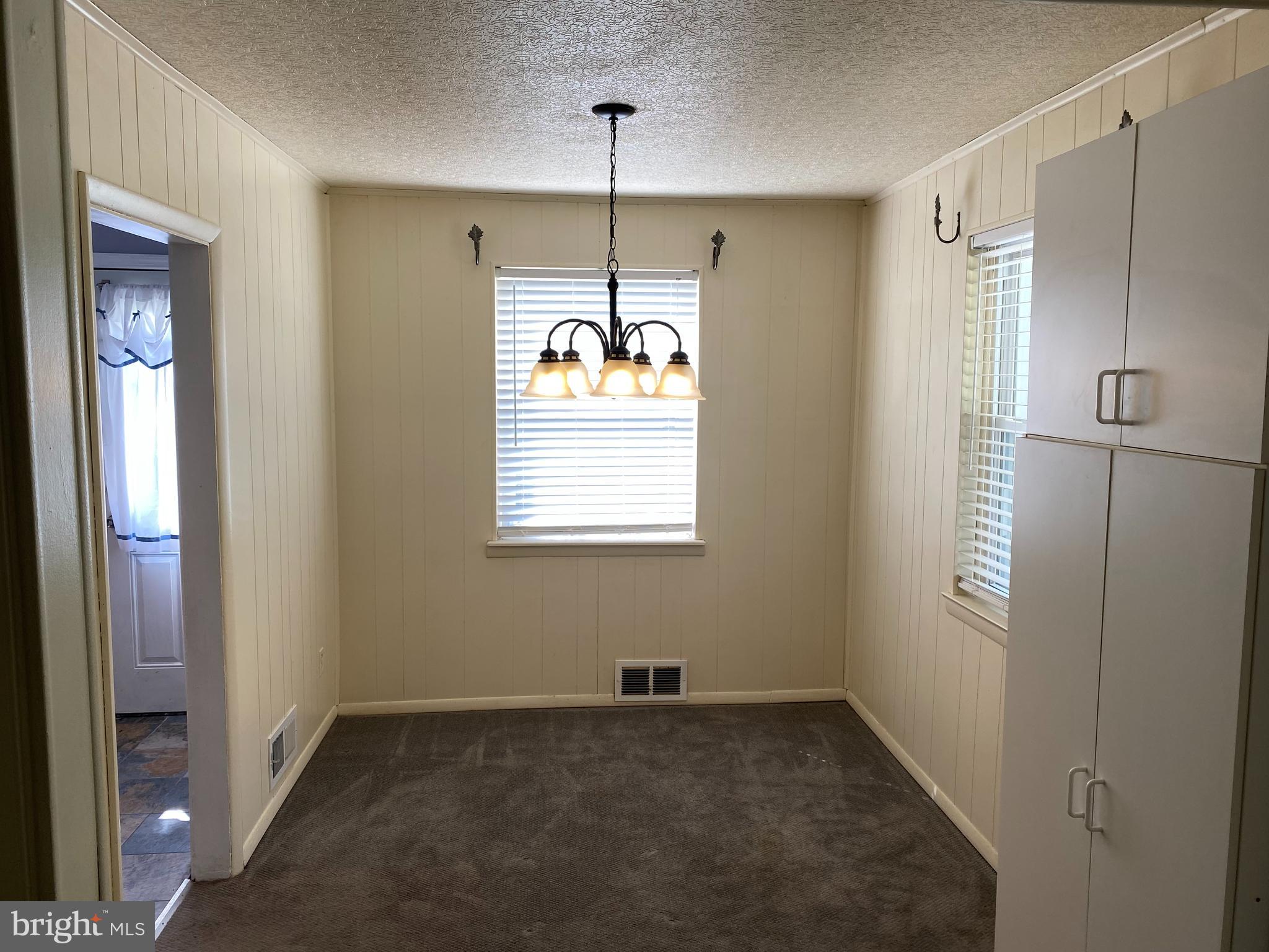 513 St Patrick Road Baltimore, MD 21206 - Photo 10 of 19 Dining Room