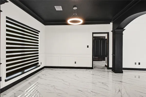 $2,600 | 11915 Helene Court, Pinehurst, TX 77362