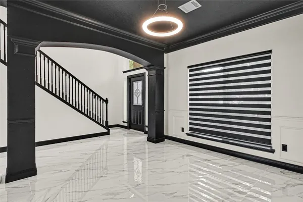 $2,600 | 11915 Helene Court, Pinehurst, TX 77362