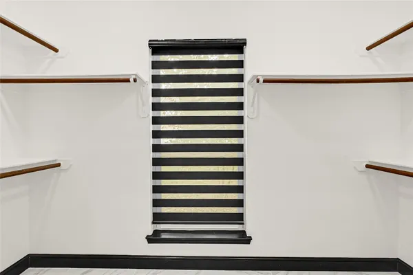 $2,600 | 11915 Helene Court, Pinehurst, TX 77362