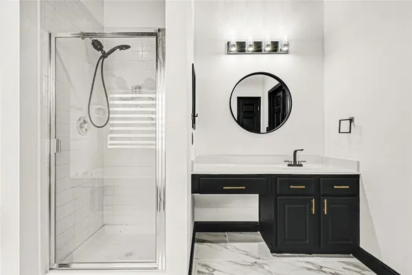 $2,600 | 11915 Helene Court, Pinehurst, TX 77362