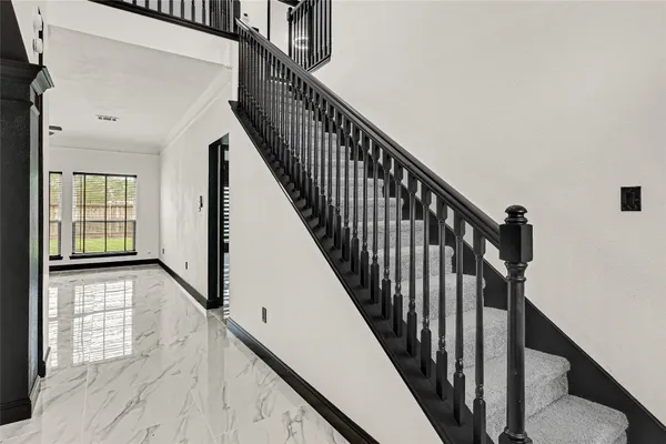 $2,600 | 11915 Helene Court, Pinehurst, TX 77362