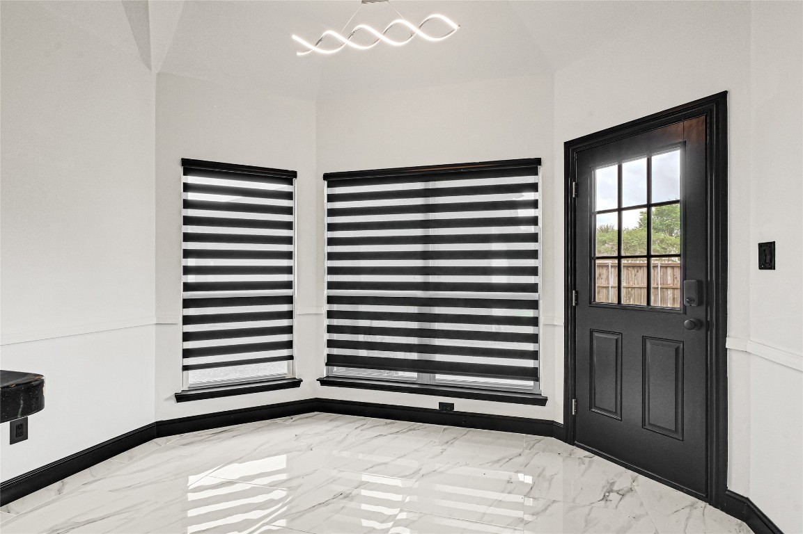 11915 Helene Court Pinehurst, TX 77362 - Photo 9 of 33 a view of a room with a gate
