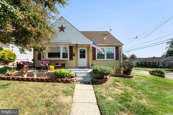 $325,000 | 329 Ashland Avenue, Secane, PA 19018