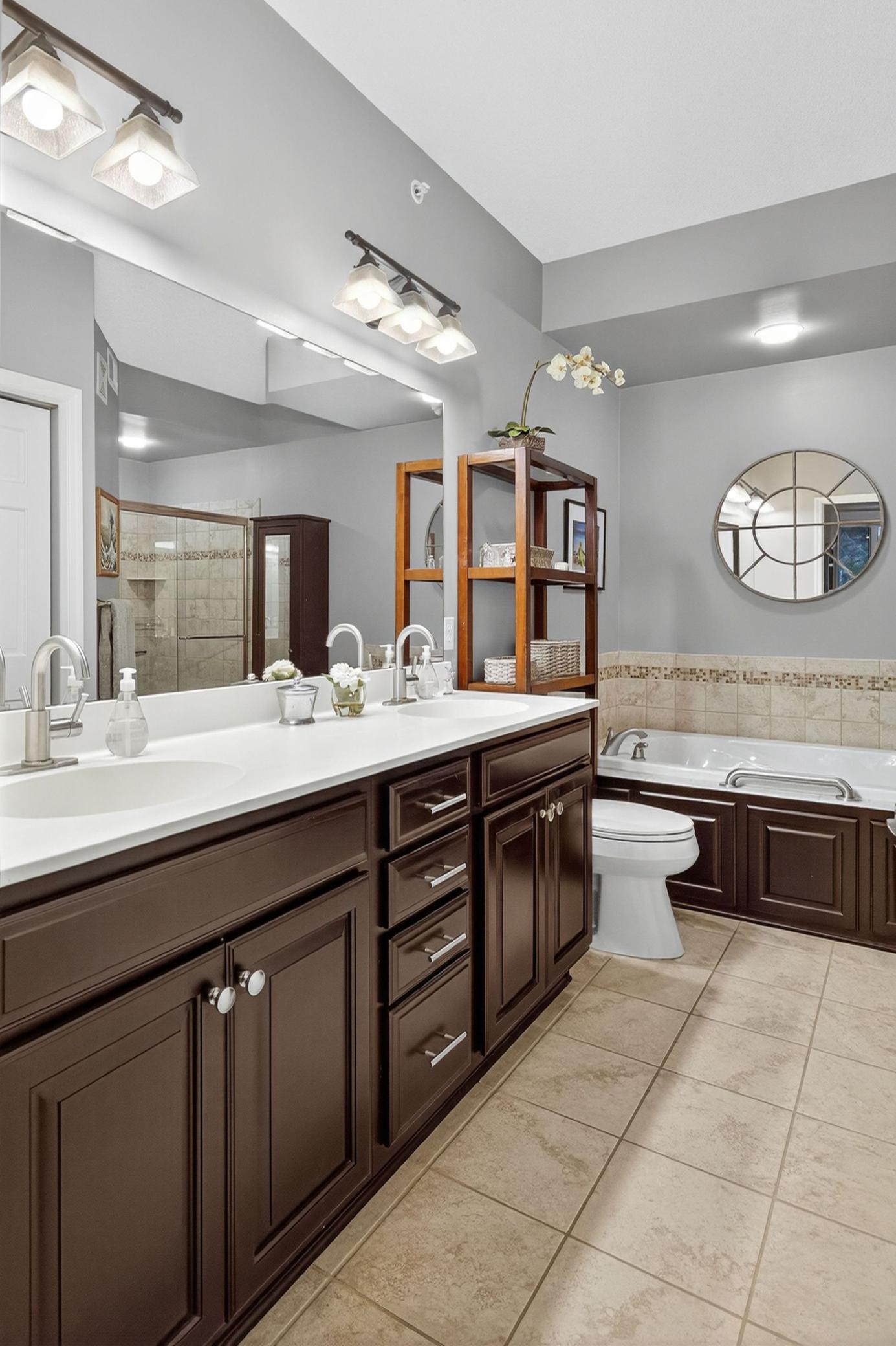 5250 Grandview Square, Unit 2201 Edina, MN 55436 - Photo 18 of 37