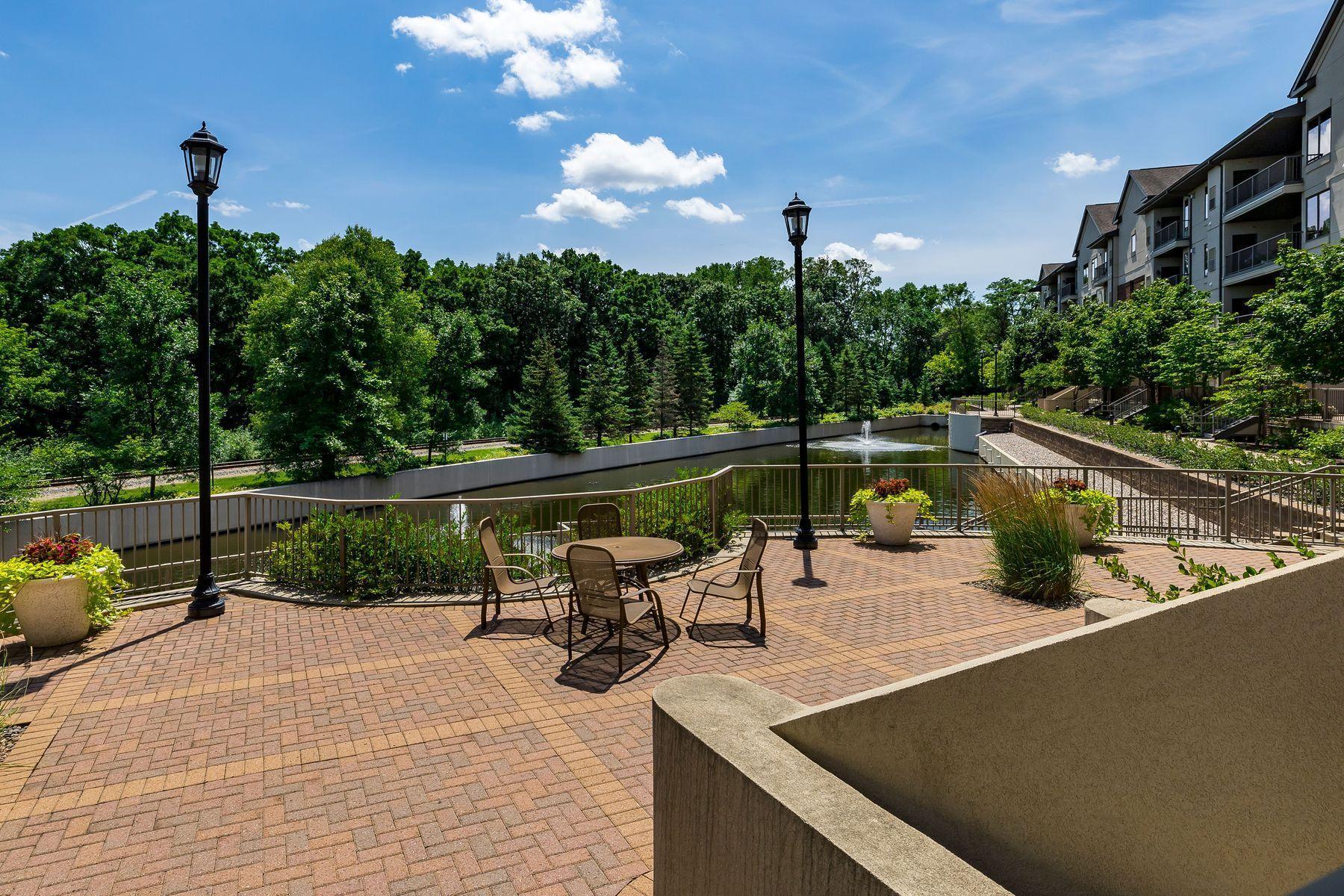 5250 Grandview Square, Unit 2201 Edina, MN 55436 - Photo 33 of 37