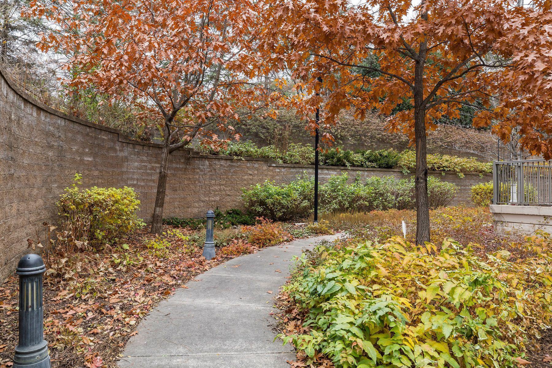 5250 Grandview Square, Unit 2201 Edina, MN 55436 - Photo 34 of 37