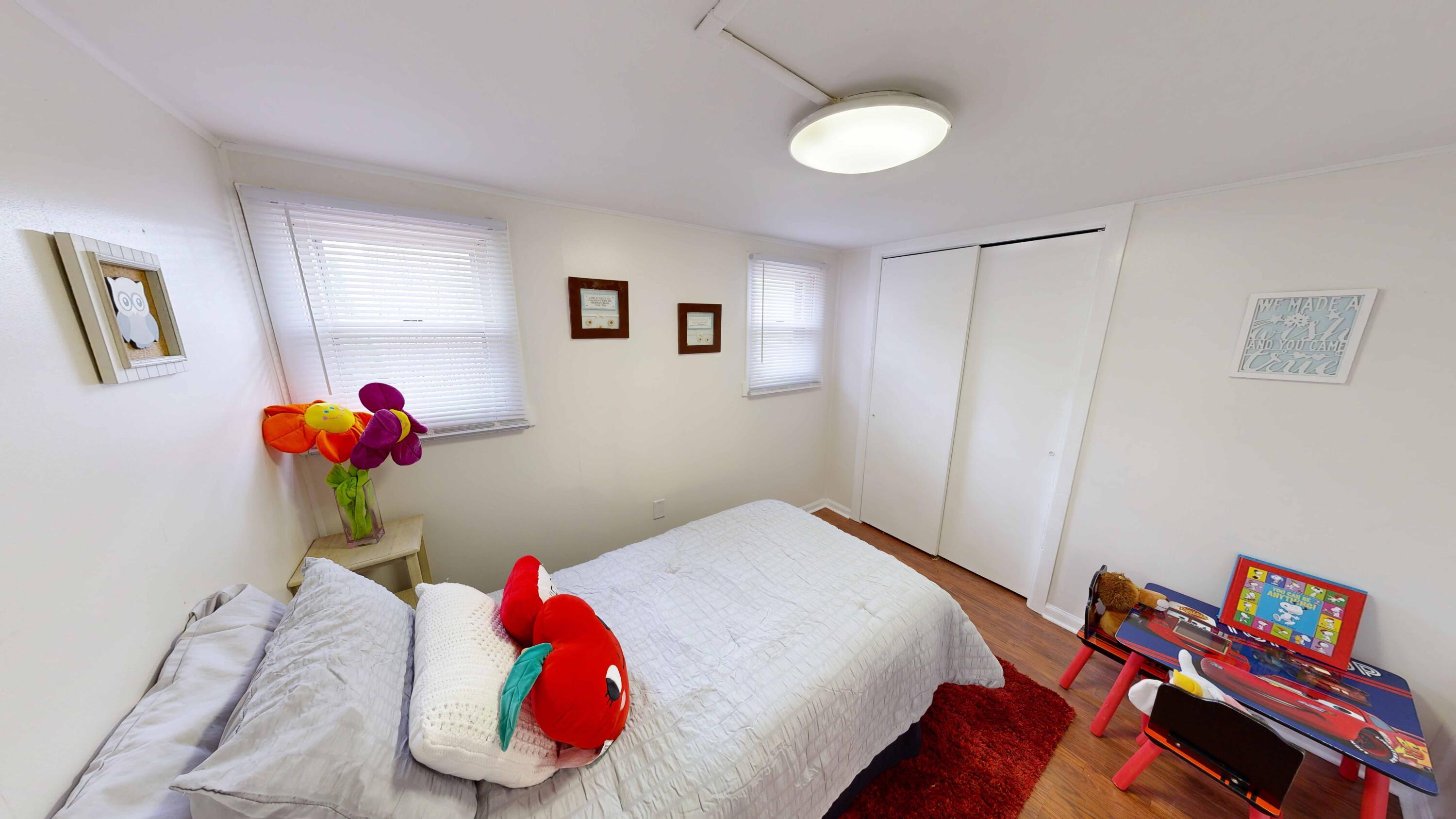 417 Colfax Street Griffith, IN 46319 - Photo 8 of 11 3000x1687