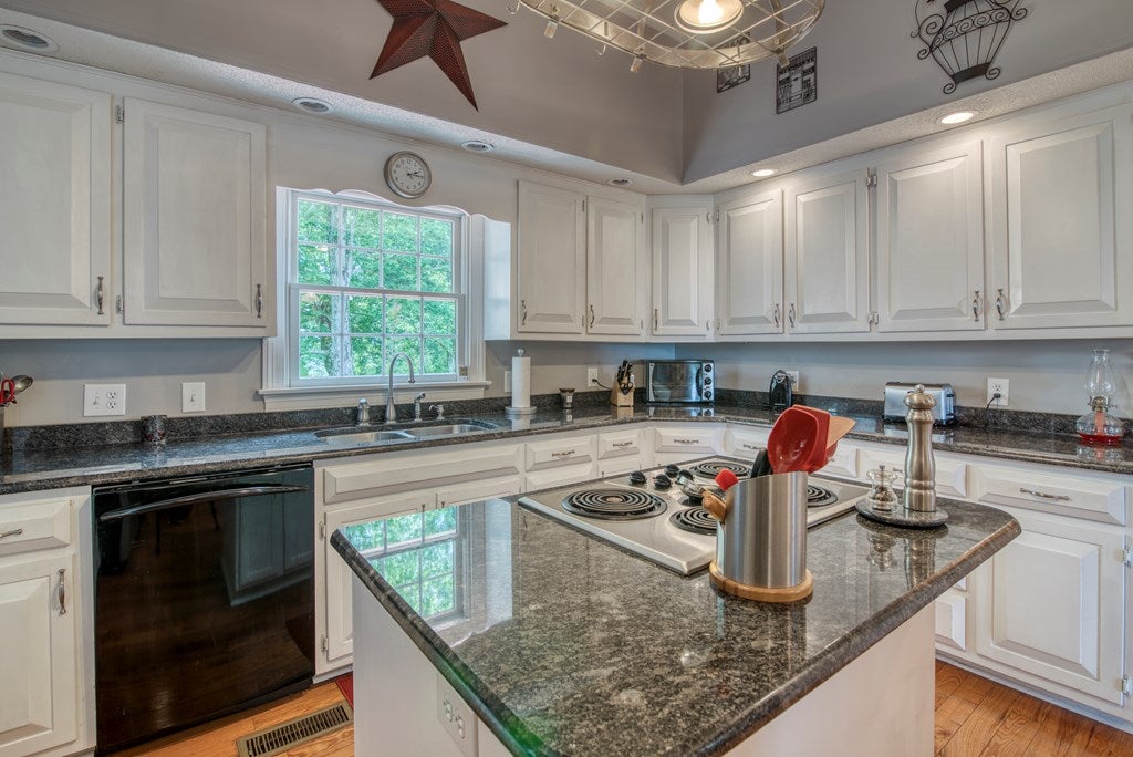 15060 Litton Road Abingdon, VA 24210 - Photo 25 of 64 Gallery Image 25