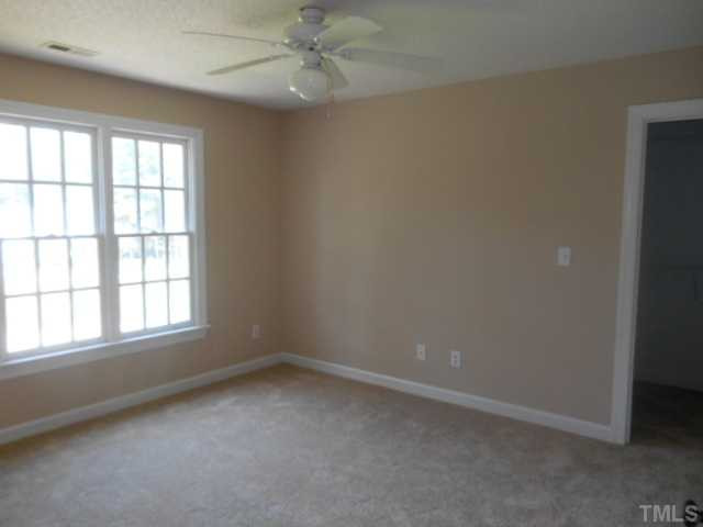 907 Loop Road Clayton, NC 27527 - Photo 7 of 9 Photo 7