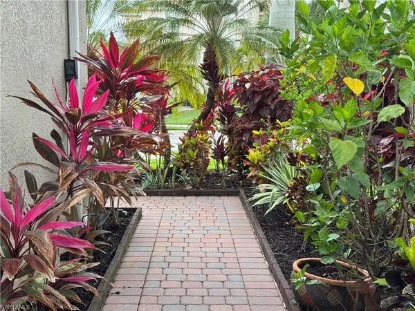 $400,000 | 14748 Cranberry Court, Naples, FL 34114