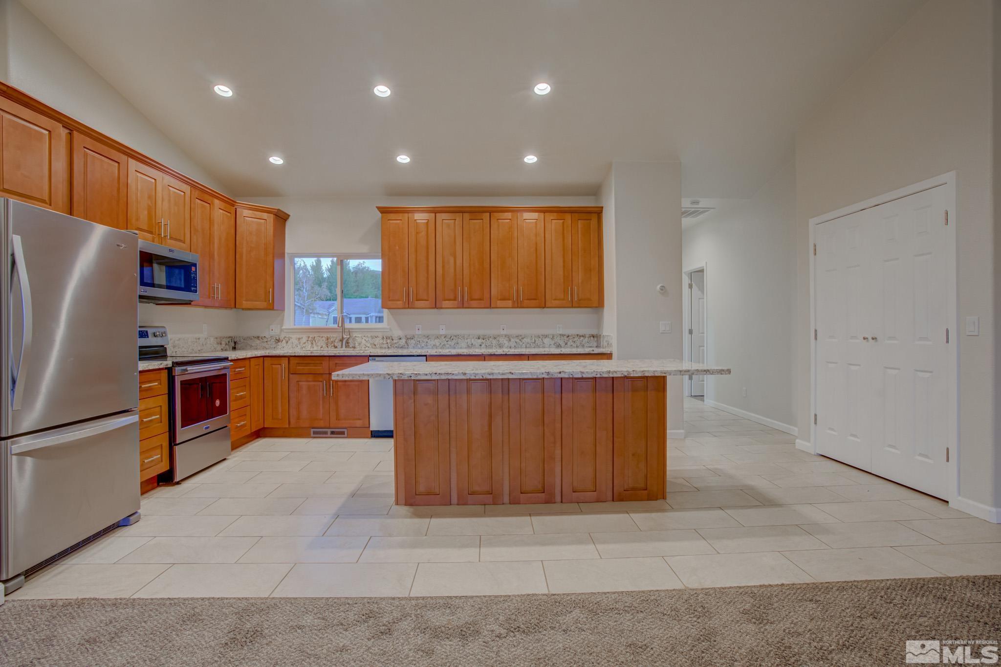 2185 Snowmass Drive Reno, NV 89511 - Photo 8 of 35 Photo 8