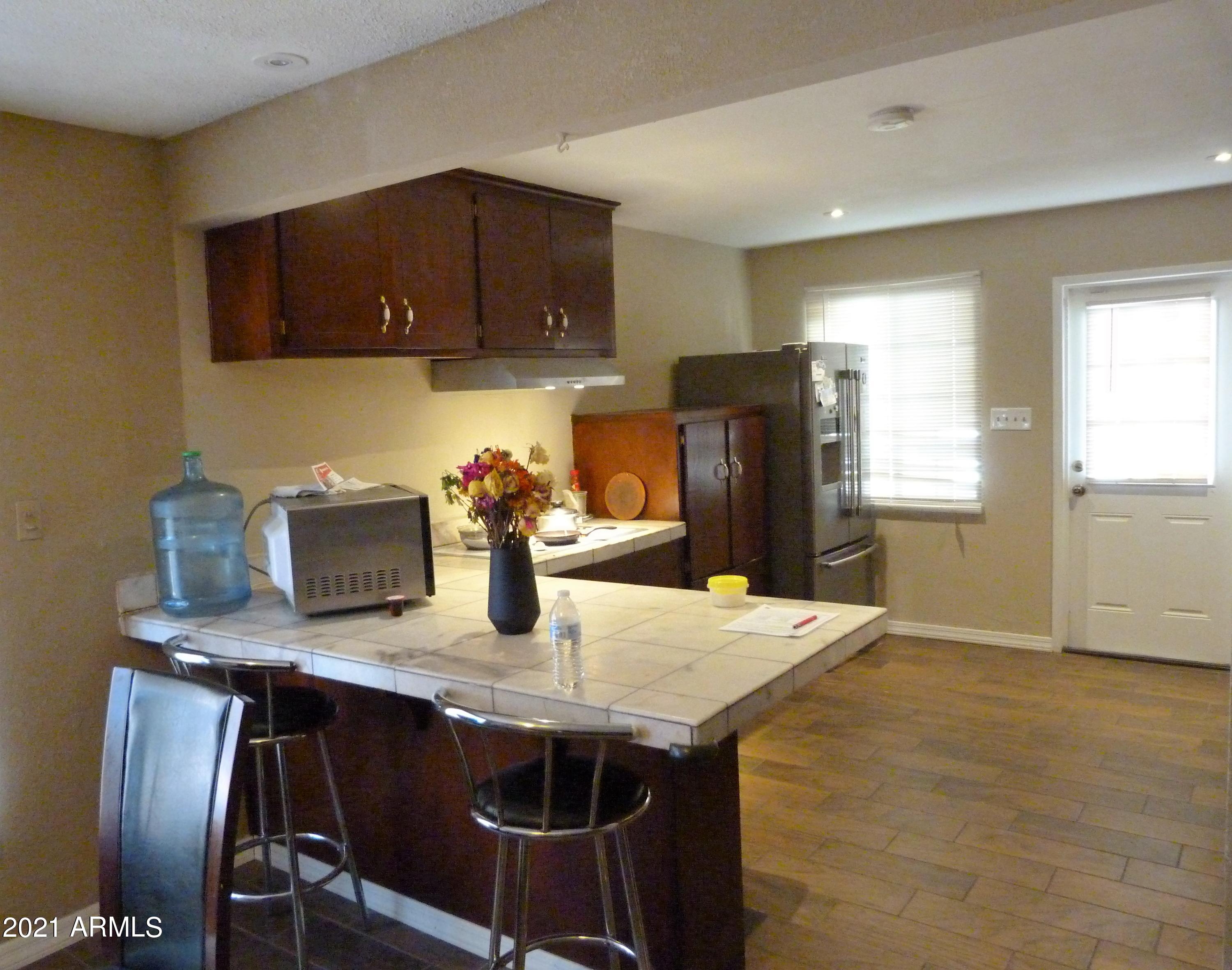 3836 West Bethany Home Road Phoenix, AZ 85019 - Photo 4 of 12 P1070967 (2)