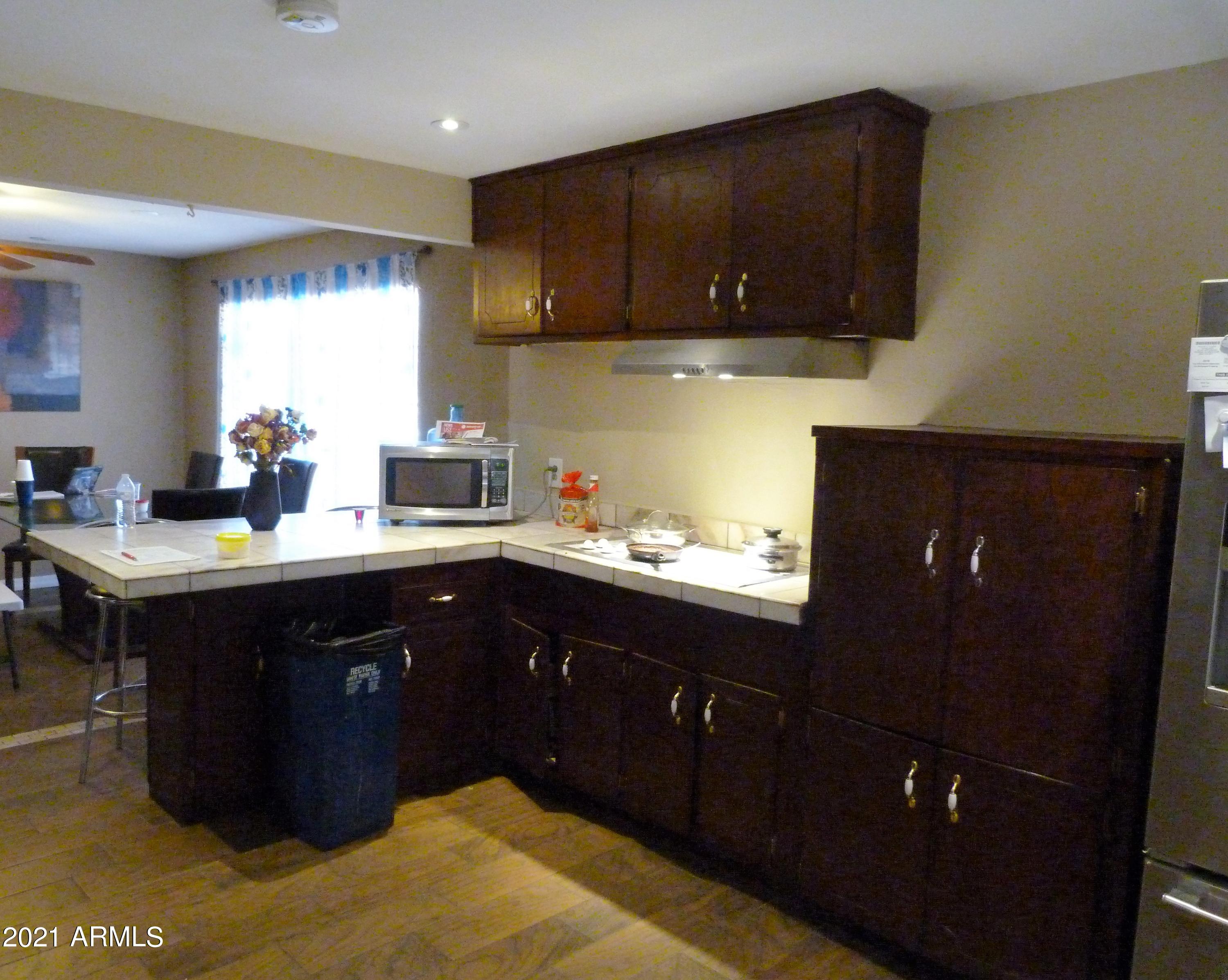 3836 West Bethany Home Road Phoenix, AZ 85019 - Photo 6 of 12 P1070969 (2)