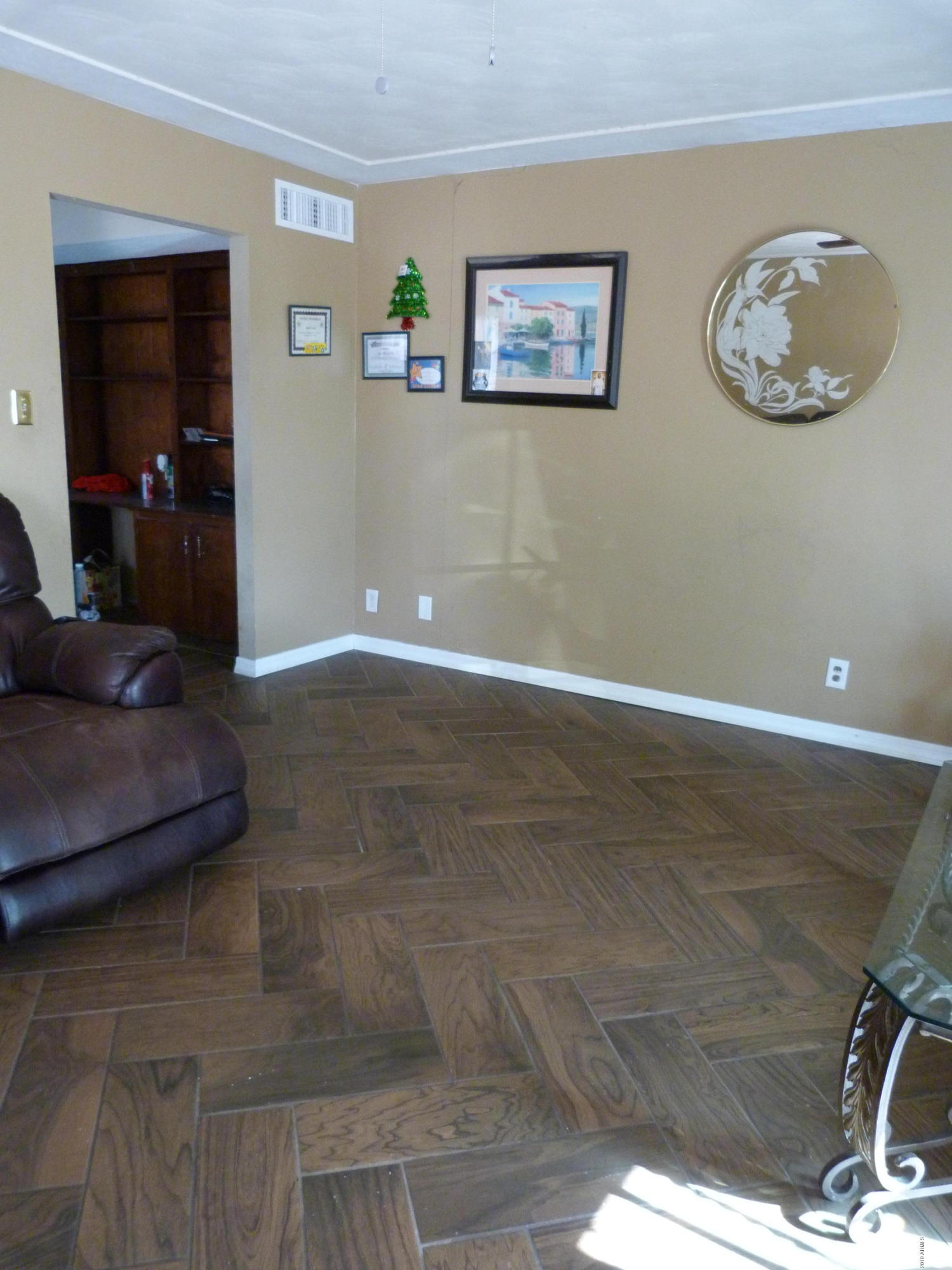 3836 West Bethany Home Road Phoenix, AZ 85019 - Photo 9 of 12 P1070873