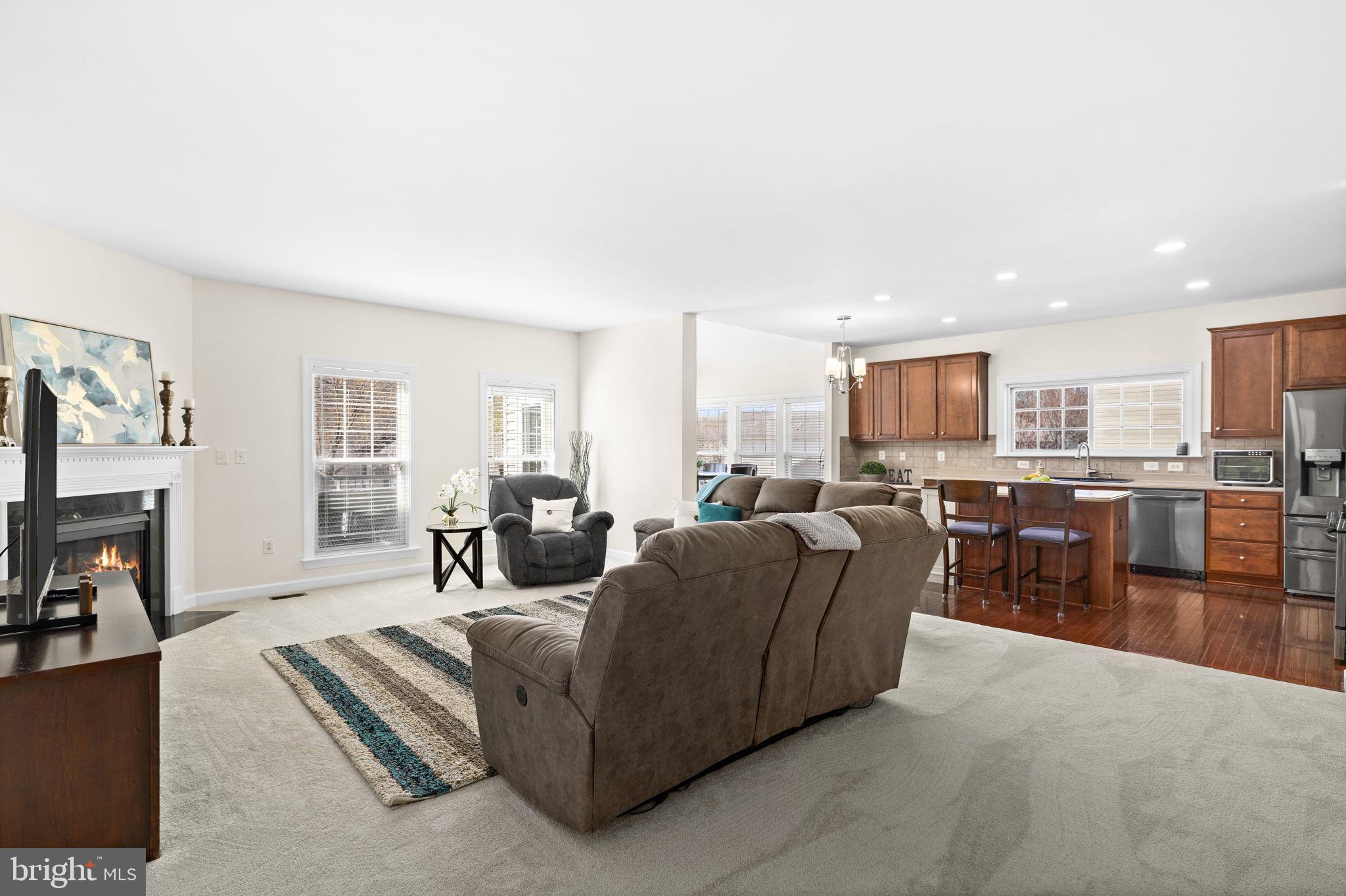 4185 Agency Loop Triangle, VA 22172 - Photo 20 of 46 a living room with furniture and a table