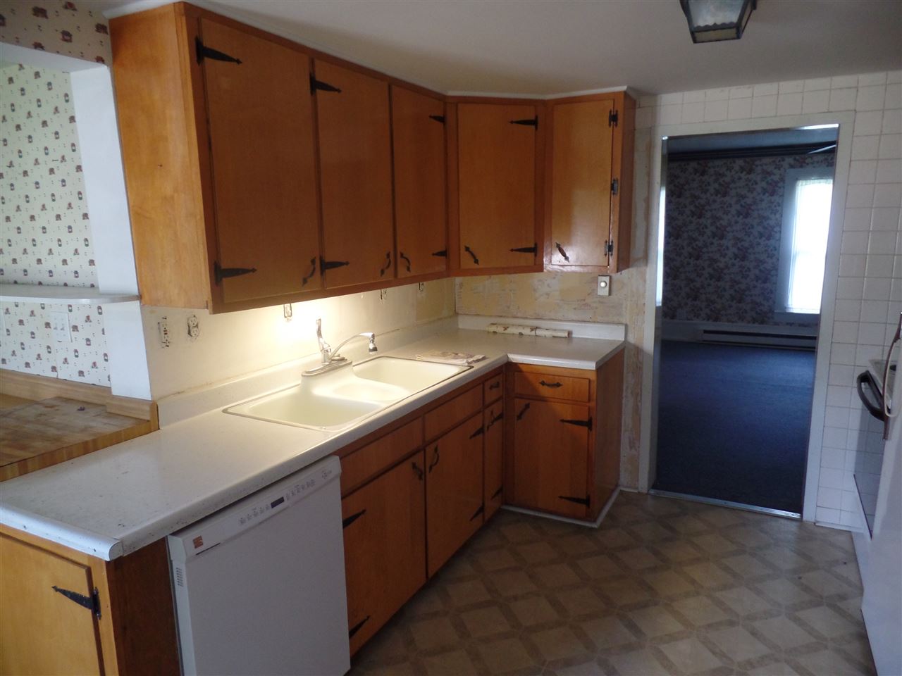 100 South Cold Springs Road Bloomfield, IN 47424 - Photo 4 of 17 Gallery Image 4