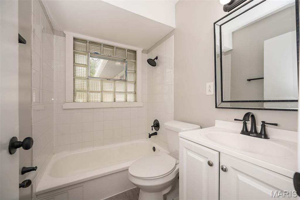 233 Cameron Road St. Louis, MO 63137 - Photo 25 of 38 Gallery Image 25