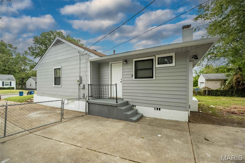 233 Cameron Road St. Louis, MO 63137 - Photo 33 of 38 Gallery Image 33