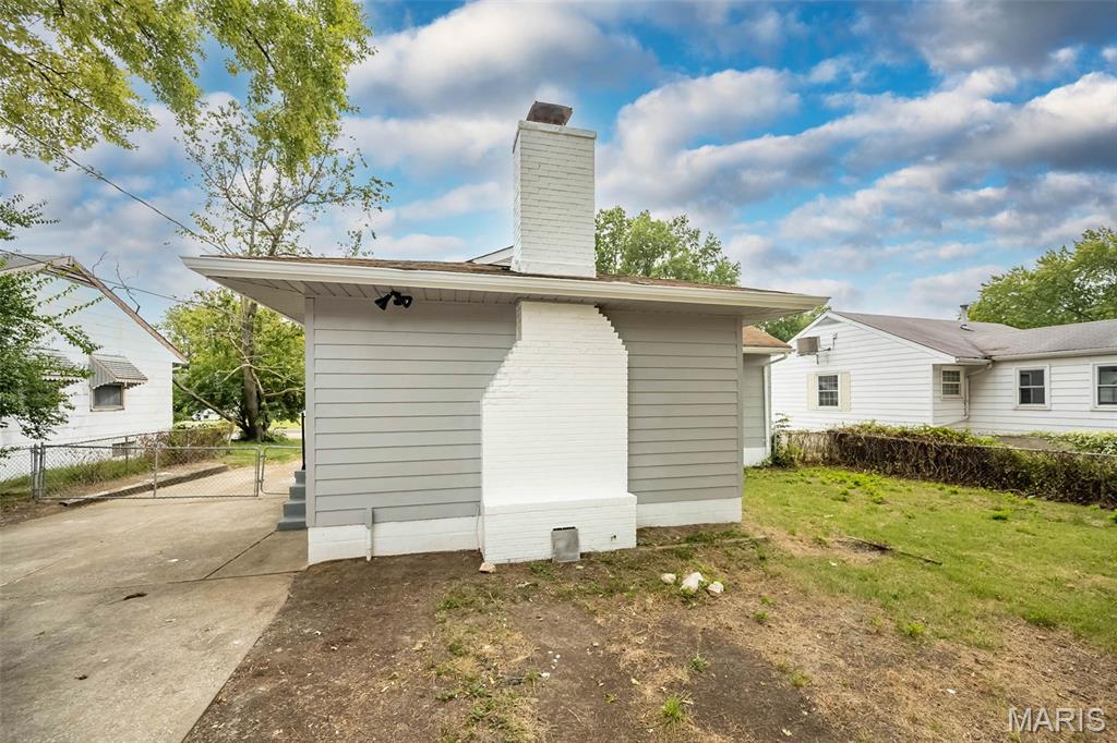 233 Cameron Road St. Louis, MO 63137 - Photo 38 of 38 Gallery Image 38