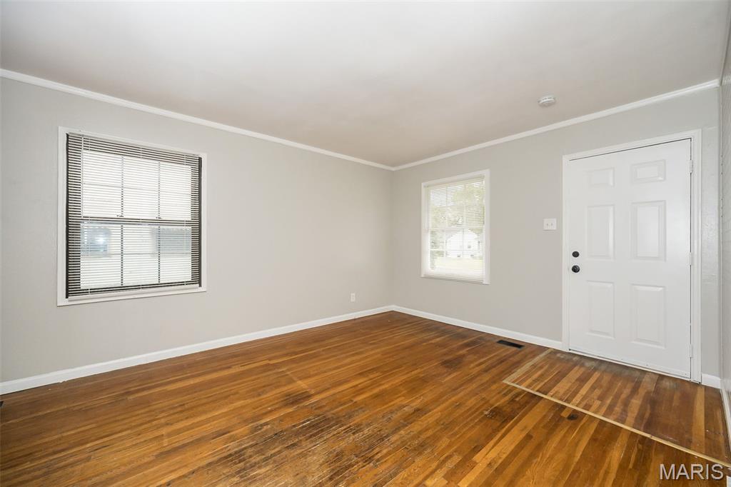 233 Cameron Road St. Louis, MO 63137 - Photo 7 of 38 Gallery Image 7