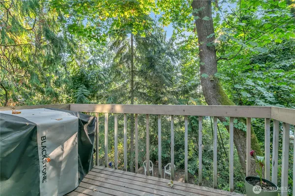 $410,000 | 18610 5th Avenue Northeast, Suquamish, WA 98392