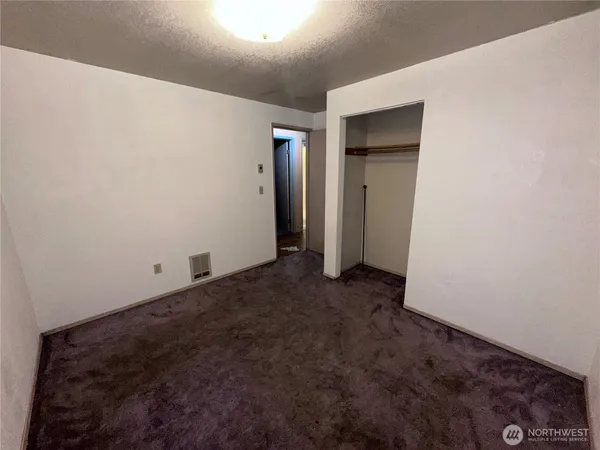 $410,000 | 18610 5th Avenue Northeast, Suquamish, WA 98392