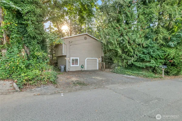 $410,000 | 18610 5th Avenue Northeast, Suquamish, WA 98392