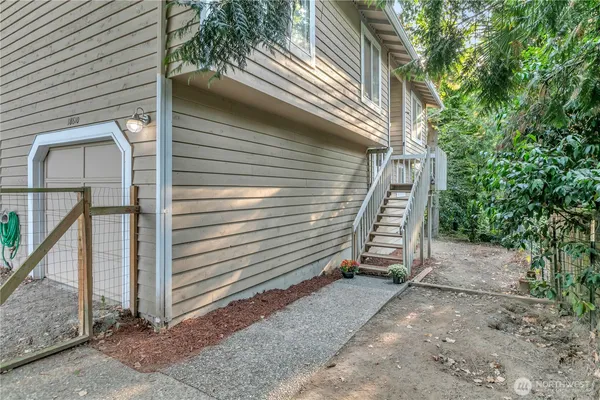 $410,000 | 18610 5th Avenue Northeast, Suquamish, WA 98392
