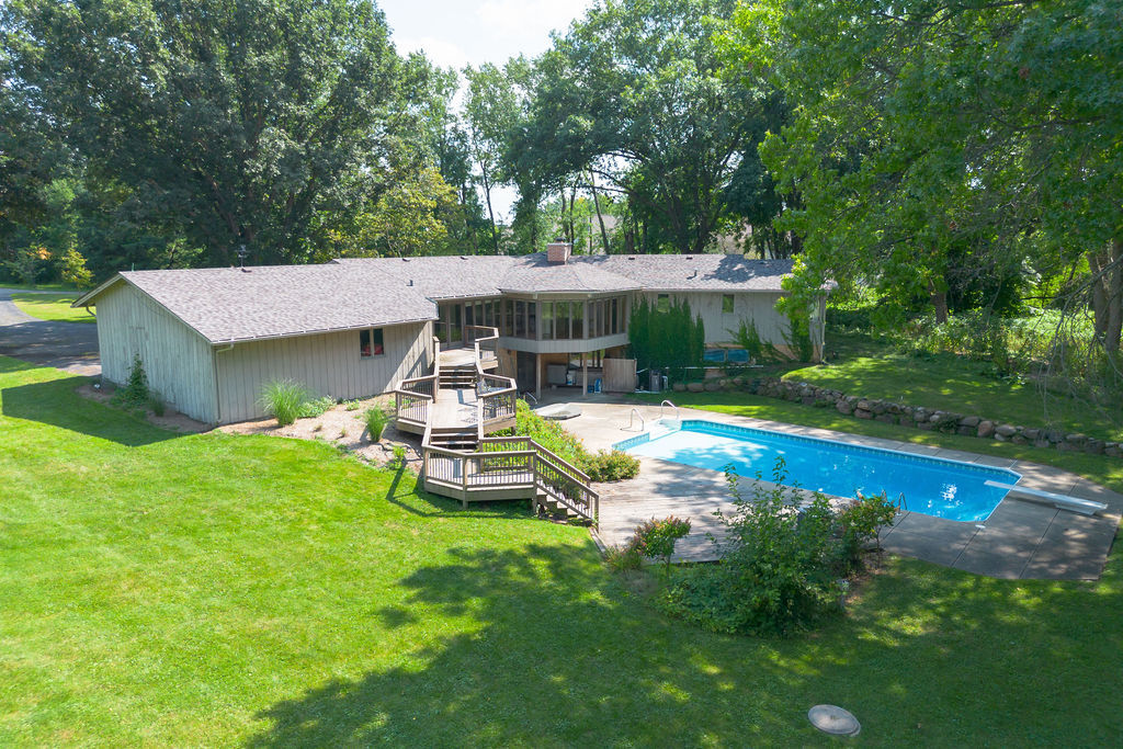 3406 Roth Road Rockford, IL 61114 - Photo 2 of 25 Gallery Image 2