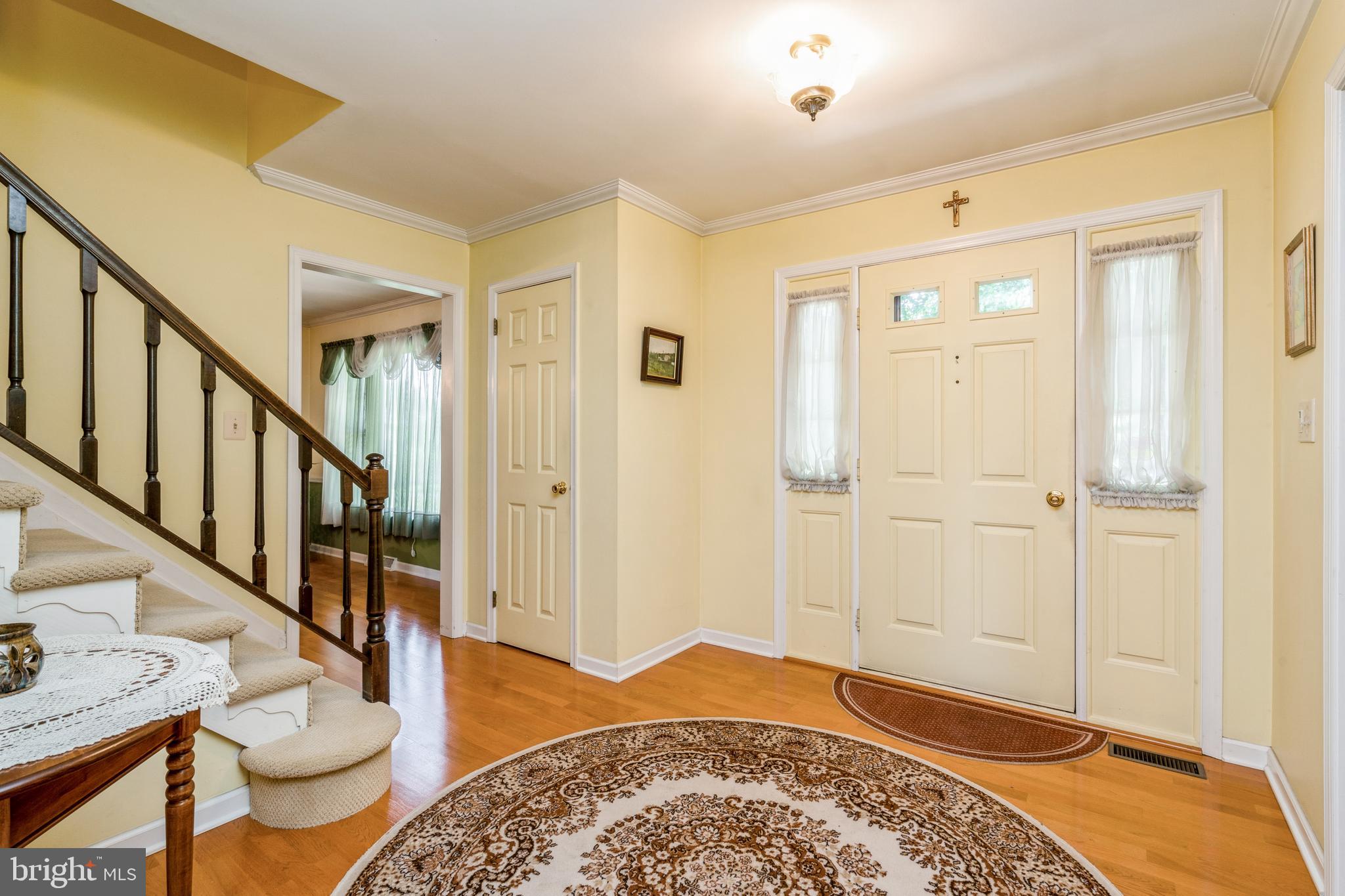 95 Willis Drive Ewing, NJ 08628 - Photo 19 of 34 Foyer