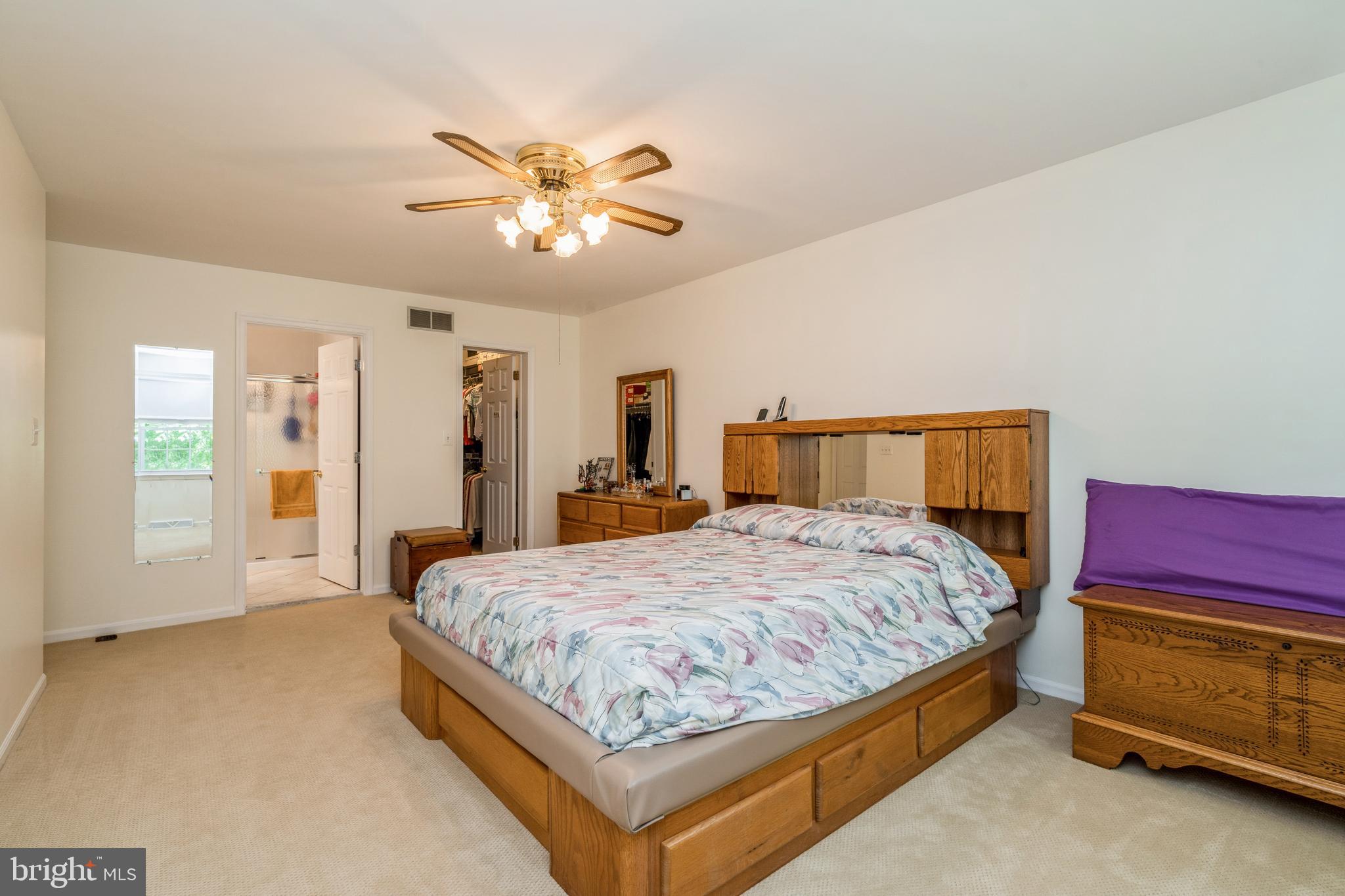 95 Willis Drive Ewing, NJ 08628 - Photo 21 of 34 Primary with Walk-in Closet and Bath