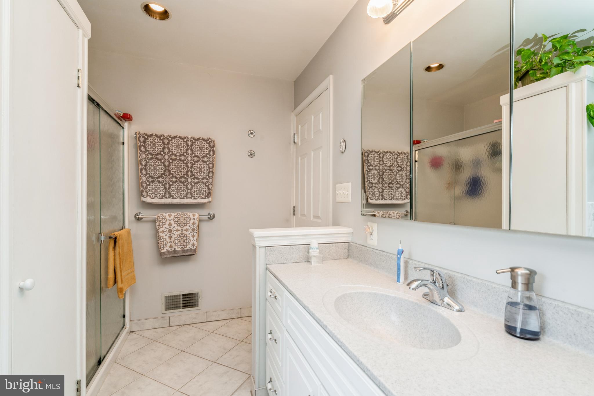 95 Willis Drive Ewing, NJ 08628 - Photo 22 of 34 Primary Bathroom