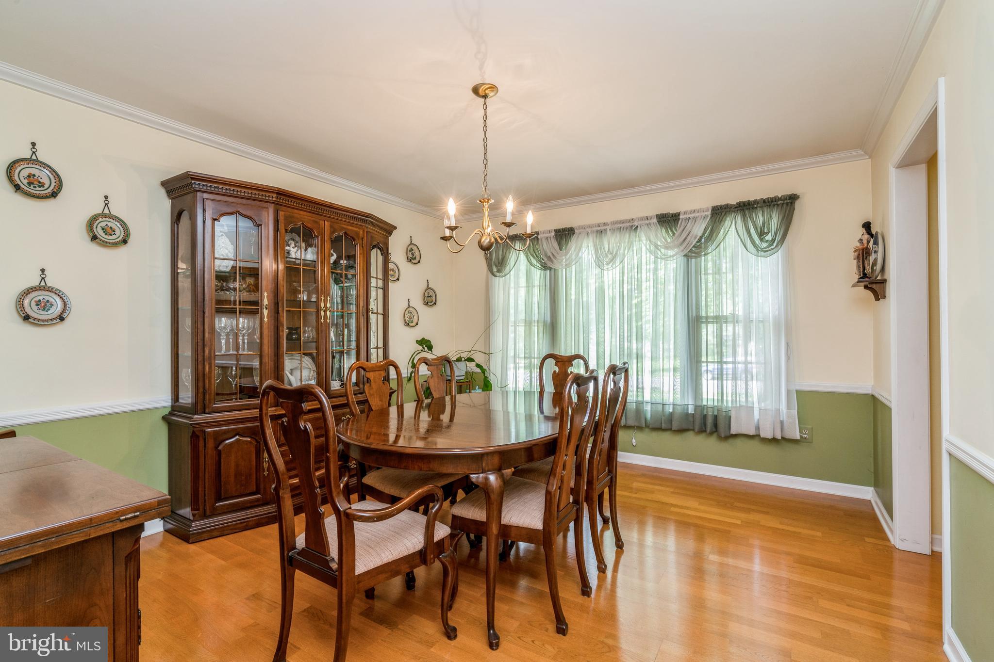 95 Willis Drive Ewing, NJ 08628 - Photo 7 of 34 Dining Room