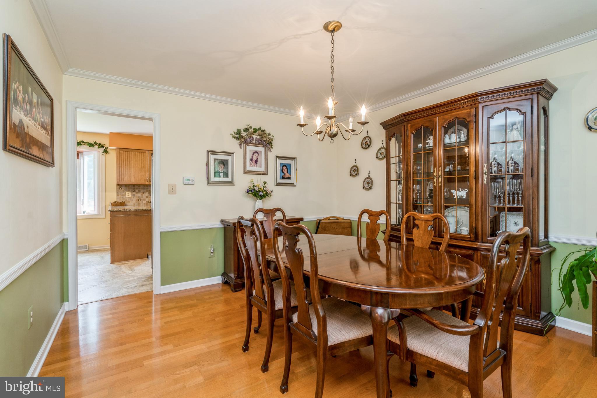 95 Willis Drive Ewing, NJ 08628 - Photo 8 of 34 Dining Room