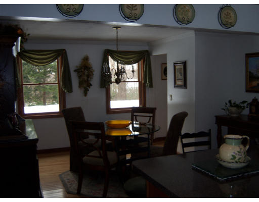 40 Island Pond Road Atkinson, NH 03811 - Photo 3 of 7 Gallery Image 3