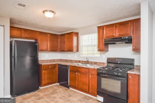 $1,825 | 5176 Martins Crossing Road, Stone Mountain, GA 30088