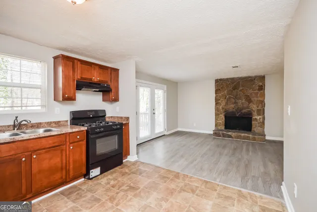 $1,825 | 5176 Martins Crossing Road, Stone Mountain, GA 30088