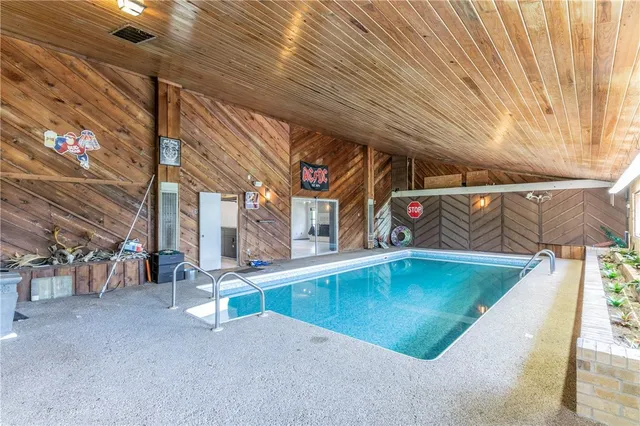 $899,000 | 180 Fcr 797, Donie, TX 75838